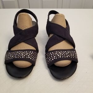 Impo Stretch Gandy Strap Wedge Sandals With Metallic Beads. Sz 9.5 Flaw On Toes